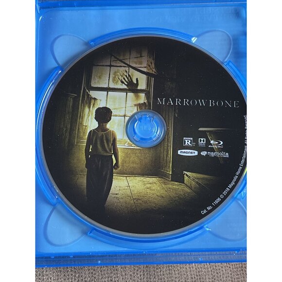 Marrowbone - (Blu-ray/DVD) George MacKay, Anya Taylor-Joy, Charlie Heaton - Picture 5 of 6